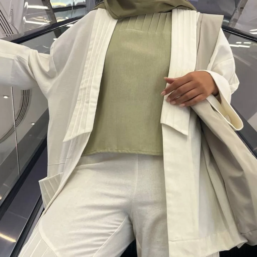 مانتو صبا